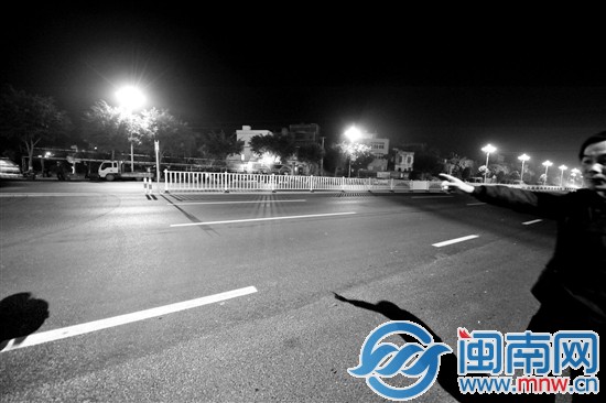 老嫗在過(guò)馬路時(shí)被撞