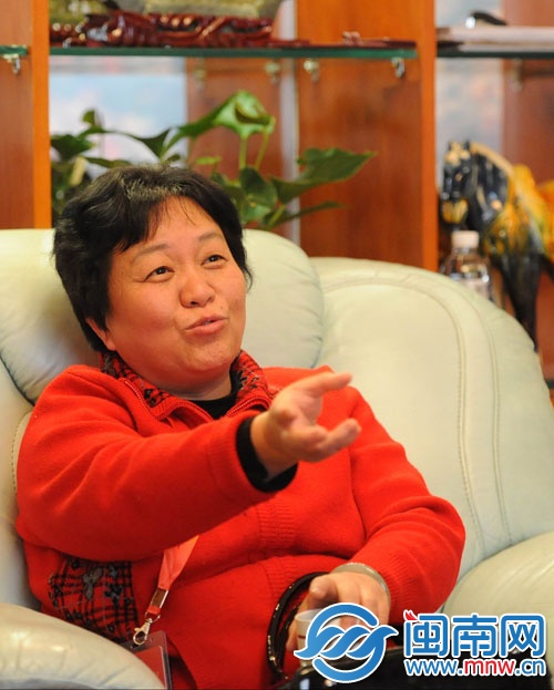 泉州市講師團(tuán)團(tuán)長、市政協(xié)委員朱林果