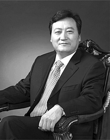 中國中鐵公司執(zhí)行董事、總裁白中仁