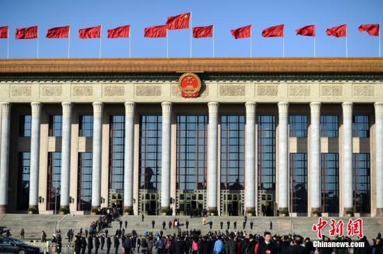 人大會議今開幕 李克強首份政府工作報告引關(guān)注1