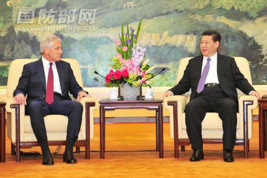 習(xí)近平會(huì)見美國國防部長哈格爾(圖)