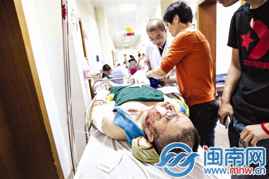 大巴司機受傷，幸無生命危險