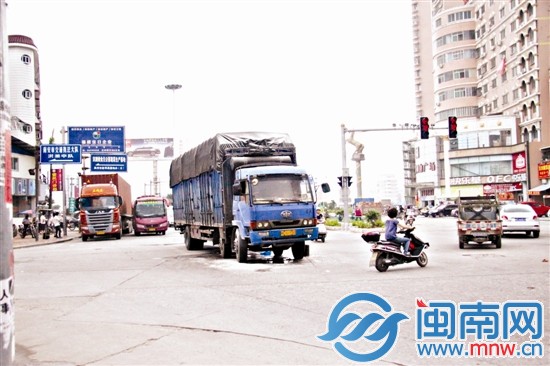 火滅后，從外觀上看，沒發(fā)現(xiàn)貨車有明顯受損情況