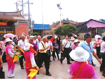 溪東村村民歡送臺(tái)灣宗親